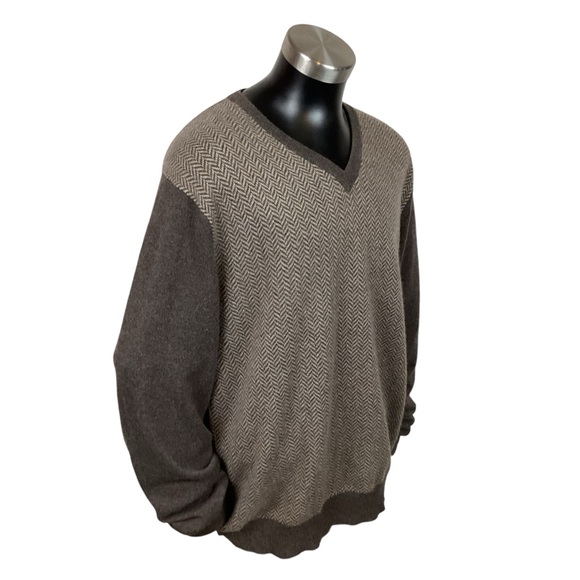 Joseph & Lyman Herringbone Cashmere V Neck Sweater Brown - Picture 2 of 11